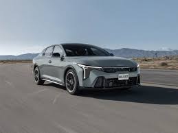 KIA K4